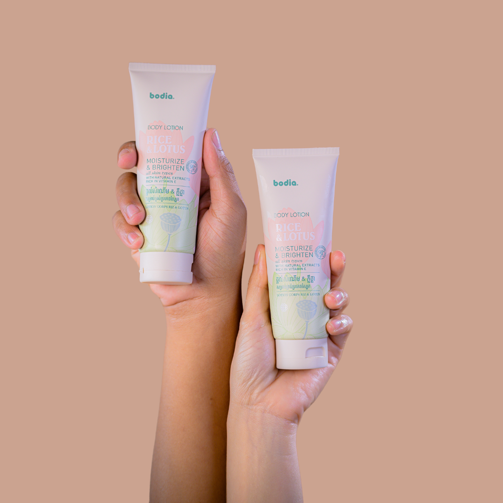120ml Bodia Body Lotion - After using the Rice & Lotus - Body Lotion, the skin is moisturized, refreshed and light like morning dew. The skin’s appearance is brighter and softer.